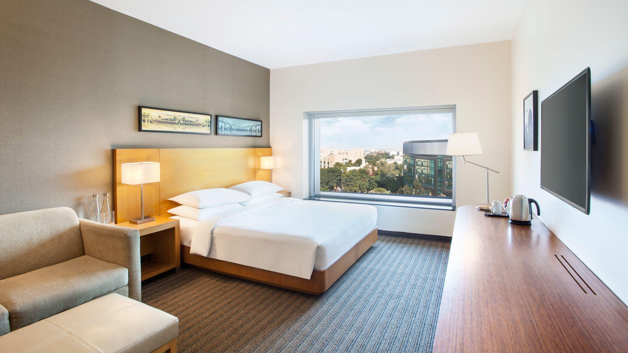 Hyatt Place Hyderabad Banjara Hills Exterior photo A guest room at the Hilton Garden Inn in San Francisco